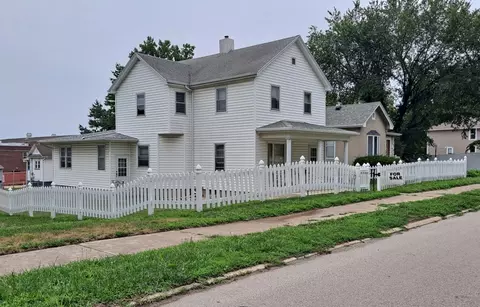 12 7th St, Lasalle, IL 61301