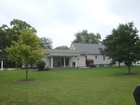 432 N Second St, Cissna Park, IL 60924