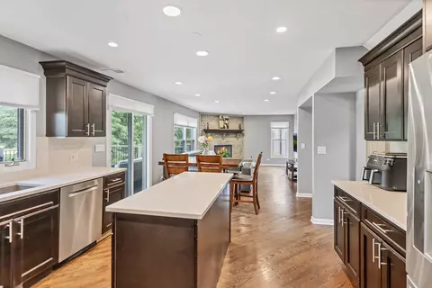 840 Kylemore Dr, Des Plaines, IL 60016 photo 21