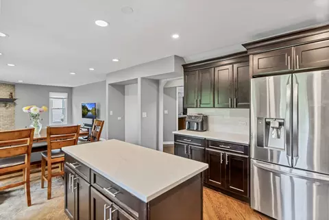 840 Kylemore Dr, Des Plaines, IL 60016 photo 22