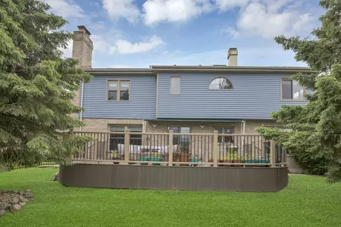 840 Kylemore Dr, Des Plaines, IL 60016 photo 3