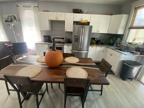 10134 S Charles St, Chicago, IL 60643 photo 2