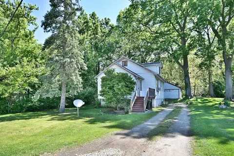 38393 N Lakeside Pl, Antioch, IL 60002
