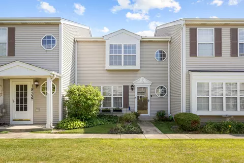 1835 Venson Ln #1835, Joliet, IL 60435