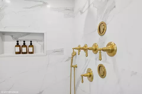 Bath - 180 E Pearson St #4606, Chicago, IL 60611 photo 7 of 7