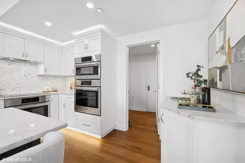 Kitchen - 180 E Pearson St #4606, Chicago, IL 60611 photo 6 of 6