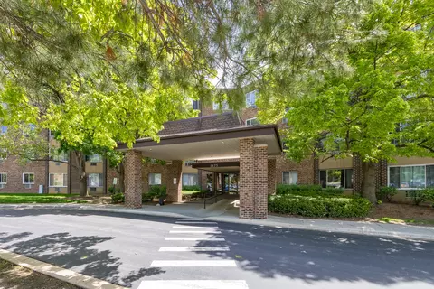 1475 Rebecca Dr #311, Hoffman Estates, IL 60169