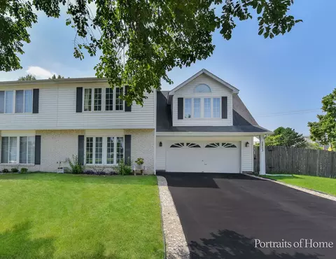 2803 Dorothy Dr, Aurora, IL 60504