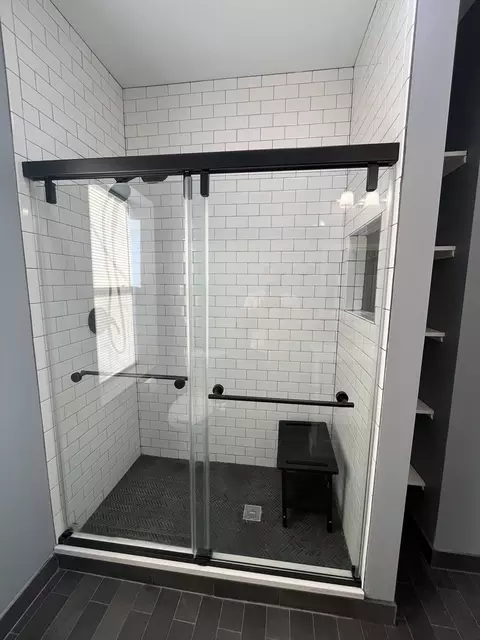 Bath - Undisclosed, Chicago, IL 60651 photo 1 of 5