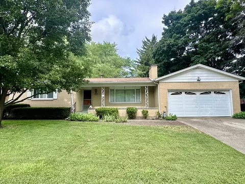 904 S Westlawn Ave, Champaign, IL 61821