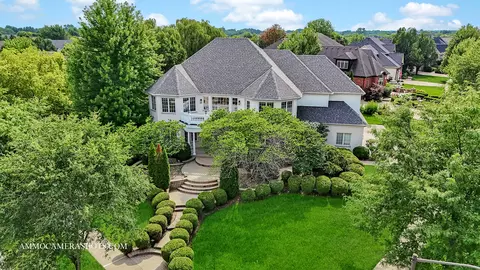 3707 Junebreeze Ln, Naperville, IL 60564