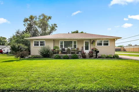 145 Church St, Manteno, IL 60950