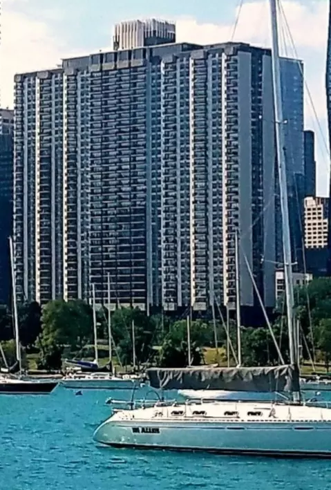 400 E Randolph St #3918, Chicago, IL 60601