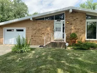 4120 Greenbrier Ln, Richton Park, IL 60471