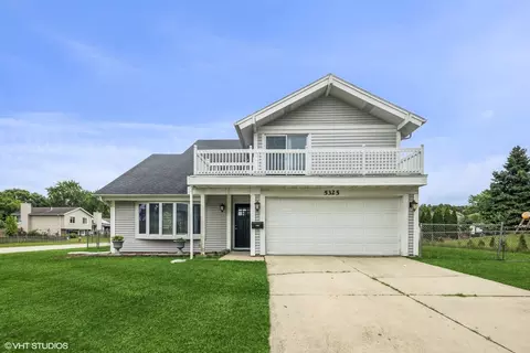5325 Arlington Cir, Hanover Park, IL 60133