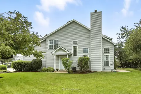411 Huntington Ct, Oswego, IL 60543