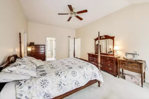 Bedroom - 1113 Deep Woods Dr, Elgin, IL 60120 photo 2 of 9