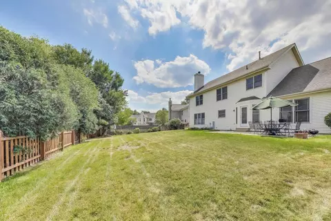 Exterior - 1113 Deep Woods Dr, Elgin, IL 60120 photo 9 of 9