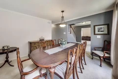Dining - 1113 Deep Woods Dr, Elgin, IL 60120 photo 2 of 3