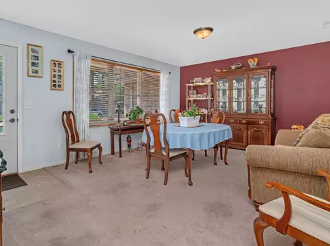 Dining - 330 E Janet Dr, Braidwood, IL 60408 photo 2 of 4