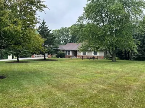 24300 S Harvest Hills Rd, Frankfort, IL 60423
