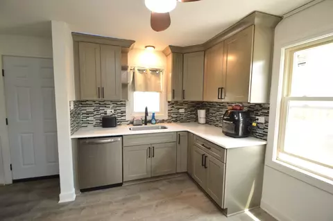 1509 Morris Ave, Berkeley, IL 60163 photo 10