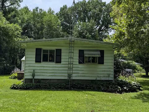 575 Meadow Ln, Dixon, IL 61021 photo 8