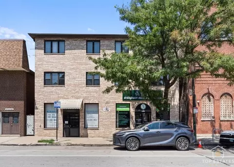 222 W 26th St #202, Chicago, IL 60616