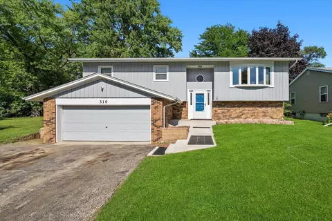 310 Crystal Lake Rd, Lake In The Hills, IL 60156