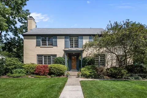 1812 Isabella St, Wilmette, IL 60091