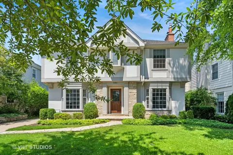 2150 Greenwood Ave, Wilmette, IL 60091