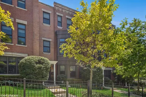 792 Laurel Ave, Highland Park, IL 60035