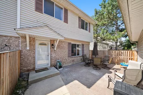 7 Woodsorrel Pl, Woodridge, IL 60517