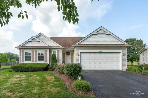 108 River Run Ct, Oswego, IL 60543