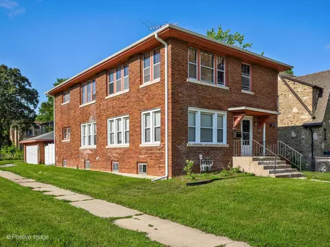 1110 W Pacific Ave, Waukegan, IL 60085