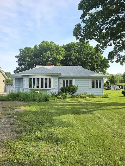 756 W Lincoln Ln, Des Plaines, IL 60018