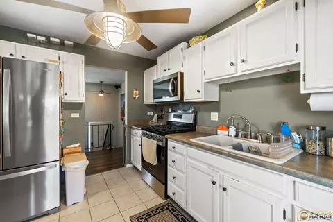 Other - 1190 Singleton Dr, Roselle, IL 60172 photo 6 of 19