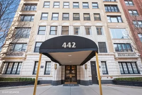 442 W Wellington Ave #2W, Chicago, IL 60657