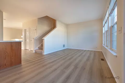 Living - 756 Lambert Ln, Bartlett, IL 60103 photo 3 of 6