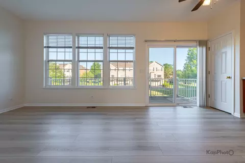 Living - 756 Lambert Ln, Bartlett, IL 60103 photo 6 of 6