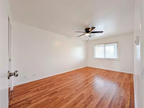 1130 W 18th St #2E, Broadview, IL 60155 photo 2