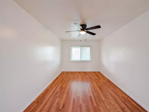 1130 W 18th St #2E, Broadview, IL 60155 photo 3