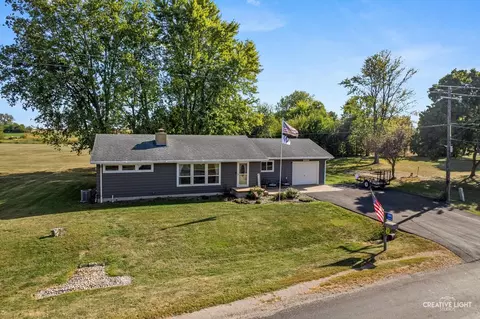 2802 N 3501st Rd, Seneca, IL 61360