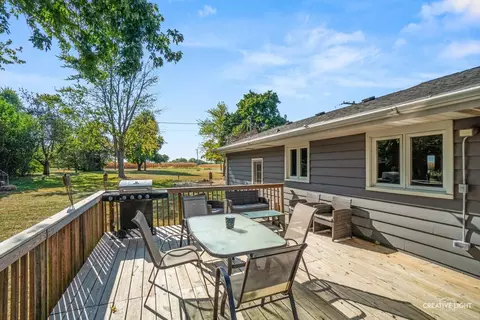 Exterior - 2802 N 3501st Rd, Seneca, IL 61360 photo 3 of 5