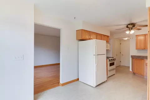 2516 E Washington St #A, Bloomington, IL 61704 photo 11