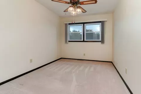 2516 E Washington St #A, Bloomington, IL 61704 photo 15