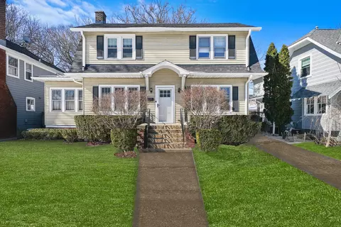 204 N Kensington Ave, La Grange, IL 60525