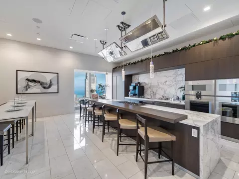 Kitchen - 363 E Wacker Dr #4208, Chicago, IL 60601 photo 4 of 4