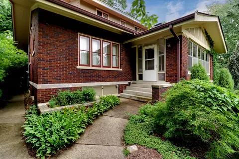 Exterior - 4 Clinton Pl, Normal, IL 61761 photo 2 of 11