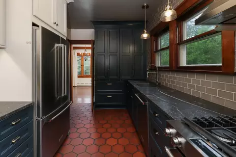 Kitchen - 4 Clinton Pl, Normal, IL 61761 photo 2 of 6